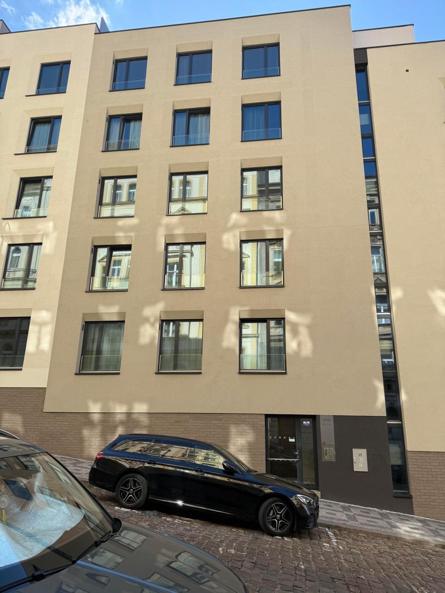 Luxury City Centre Apartment Praha Bagian luar foto